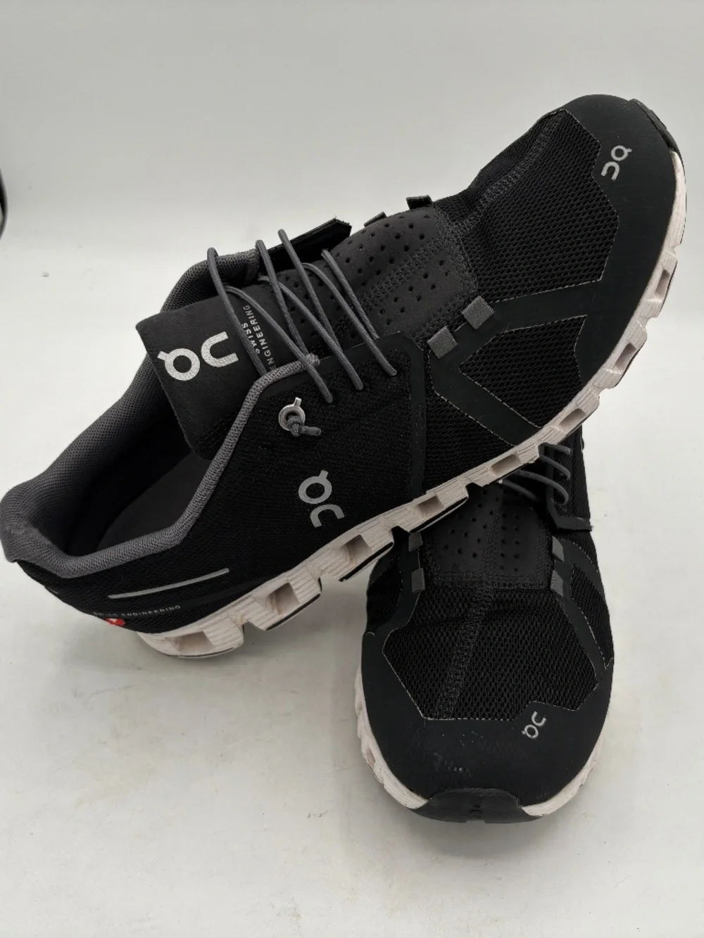 On Cloud 5 Sneakers Black White Performance Running Shoes Mens Size 10 - Picture 5 of 14